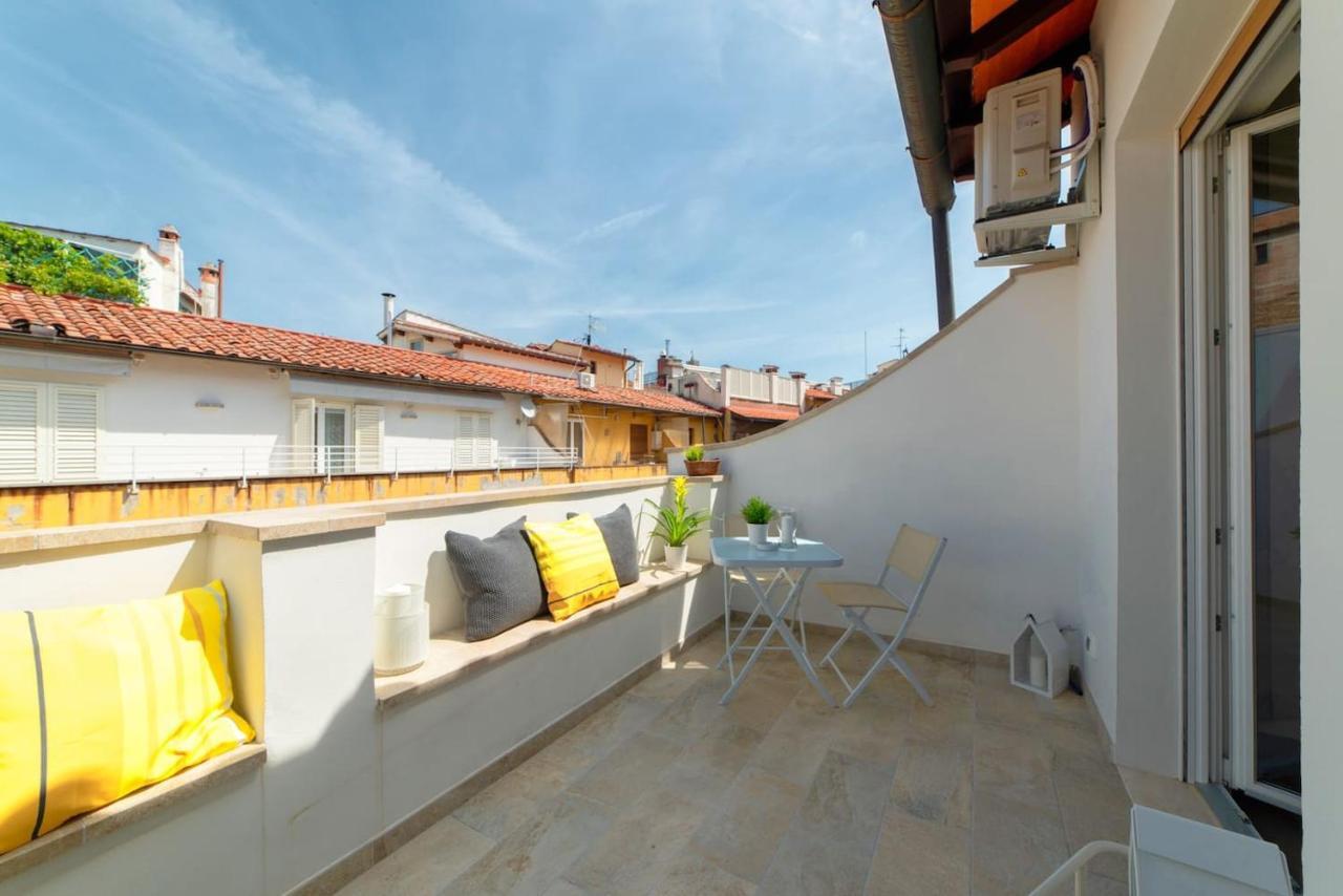 Ponte Vecchio Studio Florence Exterior photo